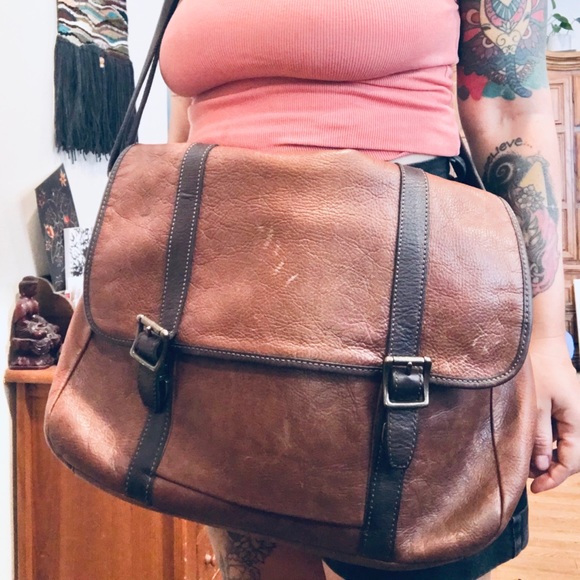 Fossil Leather Messenger Bag - Picture 4 of 17